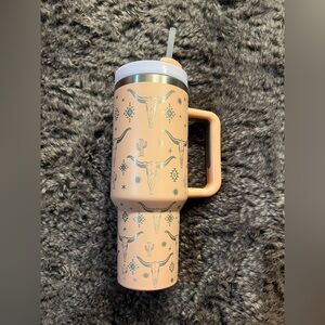 Metal Tumbler with Straw, Cow Skull Engraved